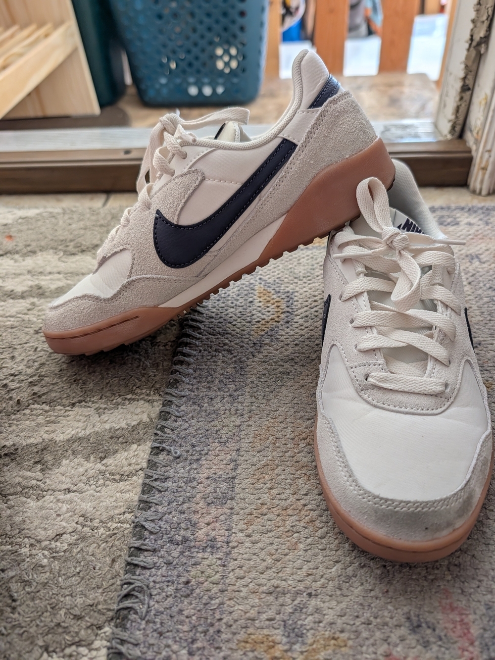 Nike Women’s Beige & Navy Retro Sneaker